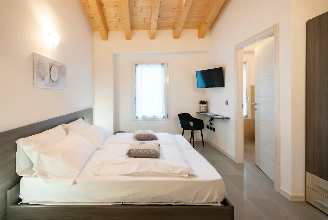 B&B Terrebianche Lavagno 0*,  Italy